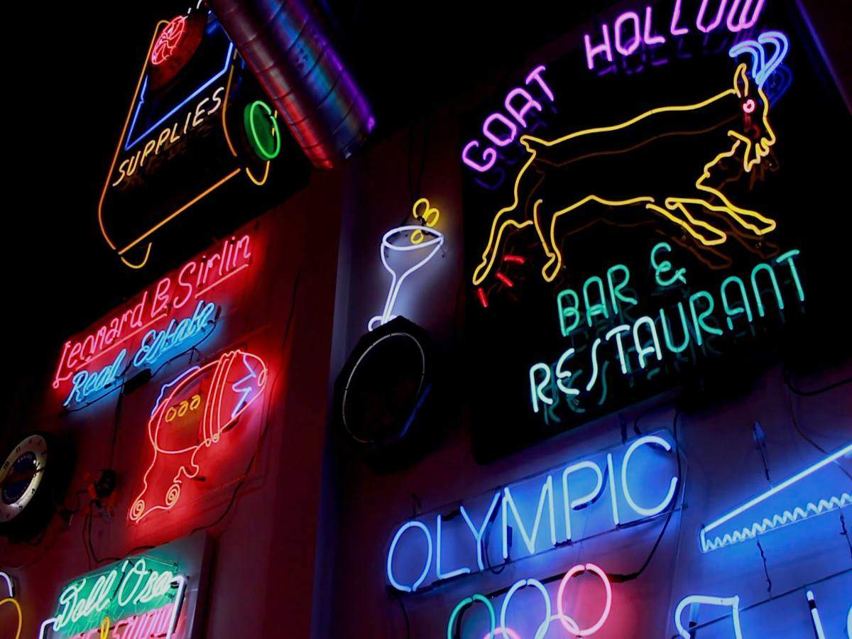 The uber-cool neon lights museum of Philadelphia