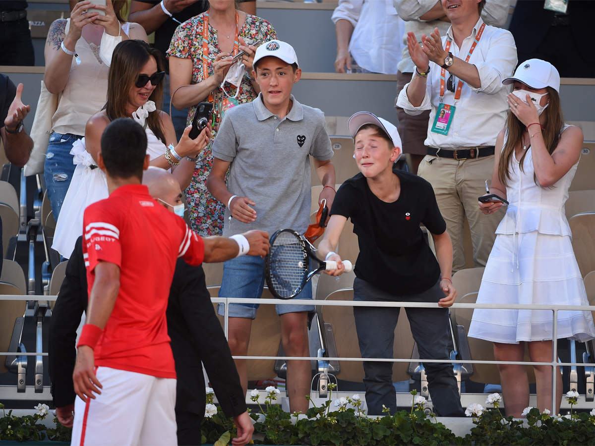 djokovic french open racket