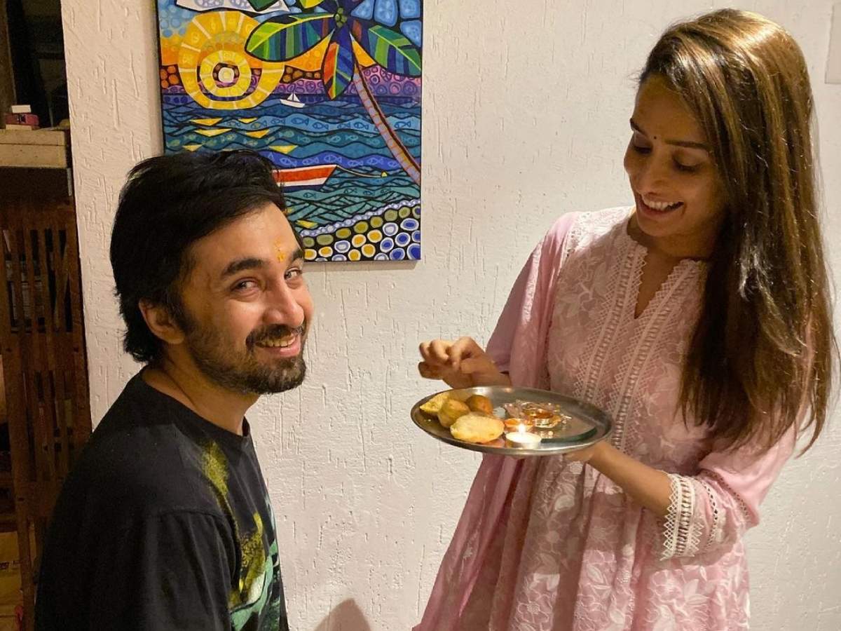 Shraddha Kapoor has the sweetest birthday wish brother Siddhanth; See his  reaction | Hindi Movie News - Times of India