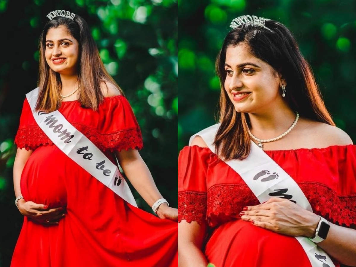 Actress Chaitra Rai Announces Pregnancy With Adorable Pictures From Her Maternity Photoshoot Says Baby Chaithraprasanna On Its Way Times Of India
