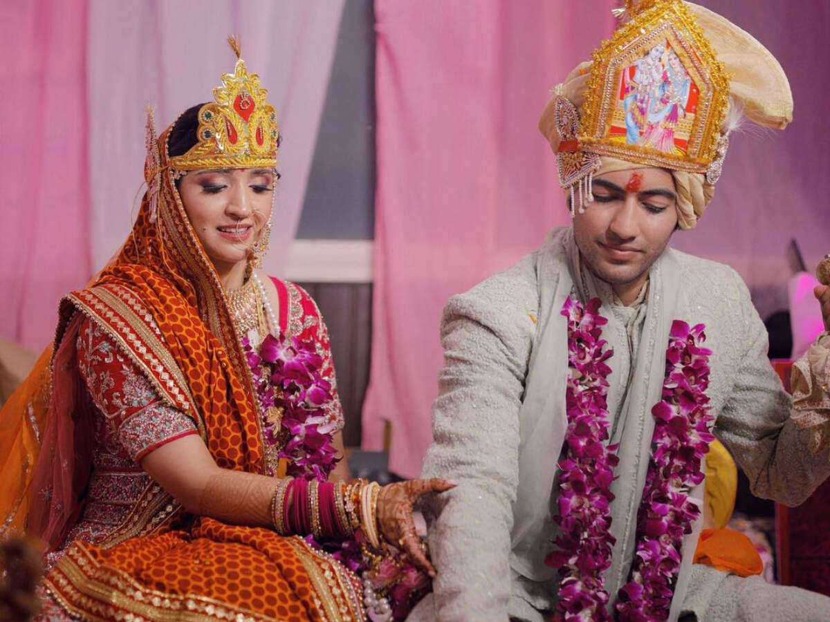 Akshay Kharodia: Pandya Store's 'heartbroken' actor Akshay Kharodia writes, 'Ek Mohabbat Thi'; fans guess if all's well in his newly married life - Vimarsana News