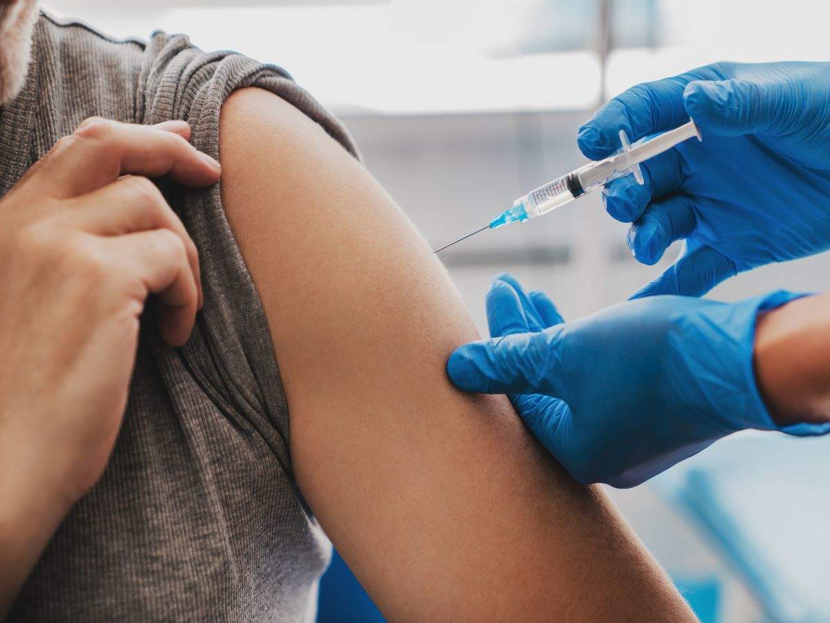 Govt. urges people to travel only if fully vaccinated amid concerns of COVID third wave