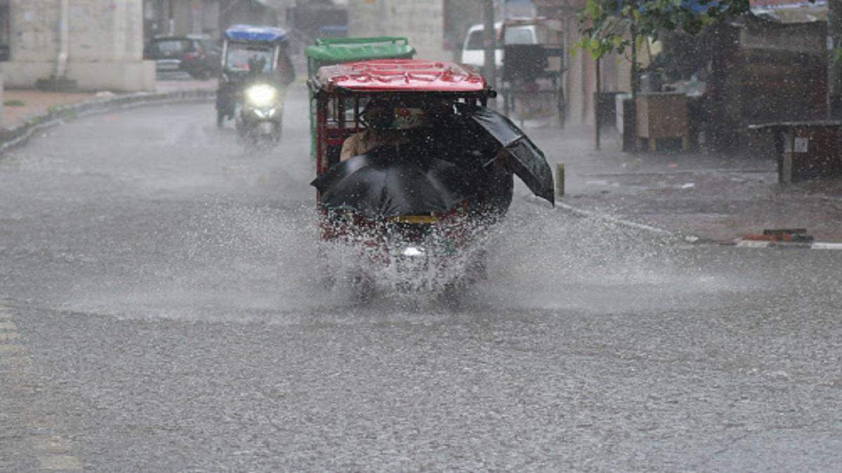 मौसम ने बदली करवट, झारखंड के इन जिलों में बारिश और वज्रपात का अलर्ट जारी- Weather has changed, rain and thunderstorm alert issued in these districts of Jharkhand