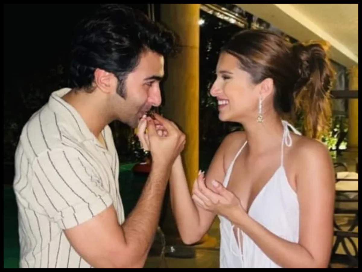 Tara Sutaria And dar Jain Inside Pictures From dar Jain S Intimate Birthday Bash With Girlfriend Tara Sutaria And Friends