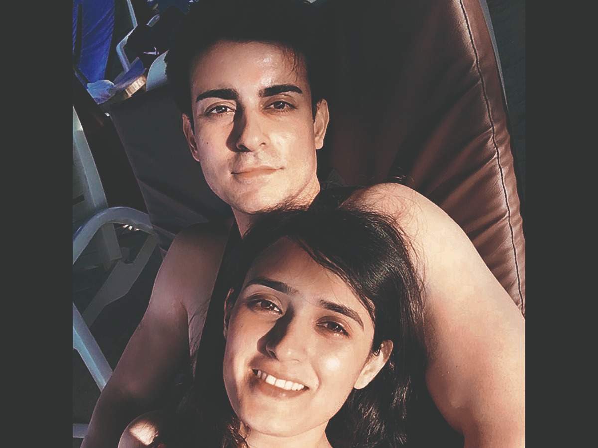 Dynamics Stage Hearty Gautam Rode & Pankhuri Awasthy Rode: We find happiness in the small things  that we do together - Times of India