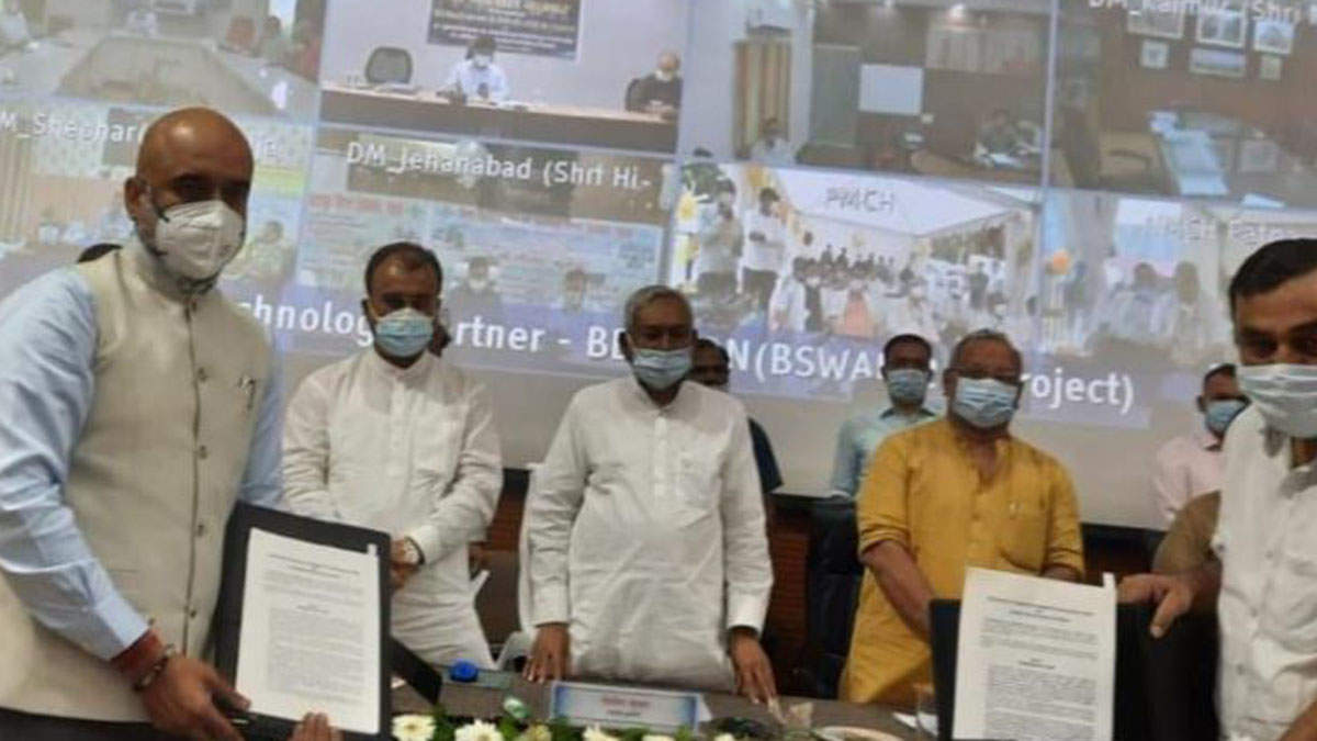Representatives of Bihar government and Bill & Milinda Gates Foundation sign an MoC in presence of CM Nitish Kumar in Patna on Tuesday.