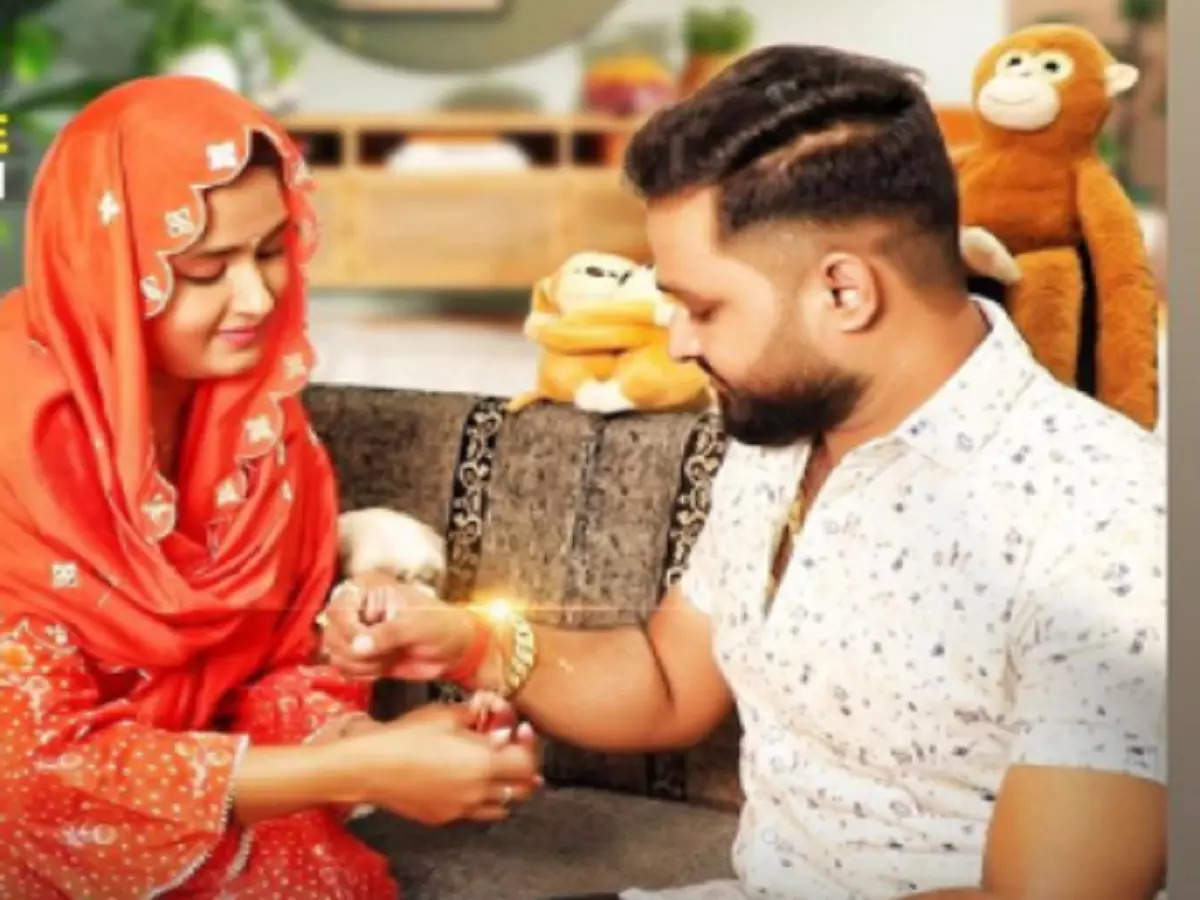 Raksha Bandhan 2021: Kajal Raghwani treats fans to a special song 'Rakhi  Chamke Kalaiya Mein' | Bhojpuri Movie News - Times of India