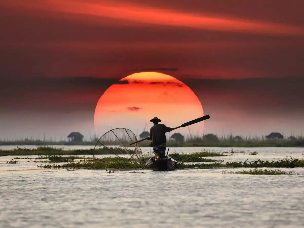 Beautiful Asian lakes that you must visit