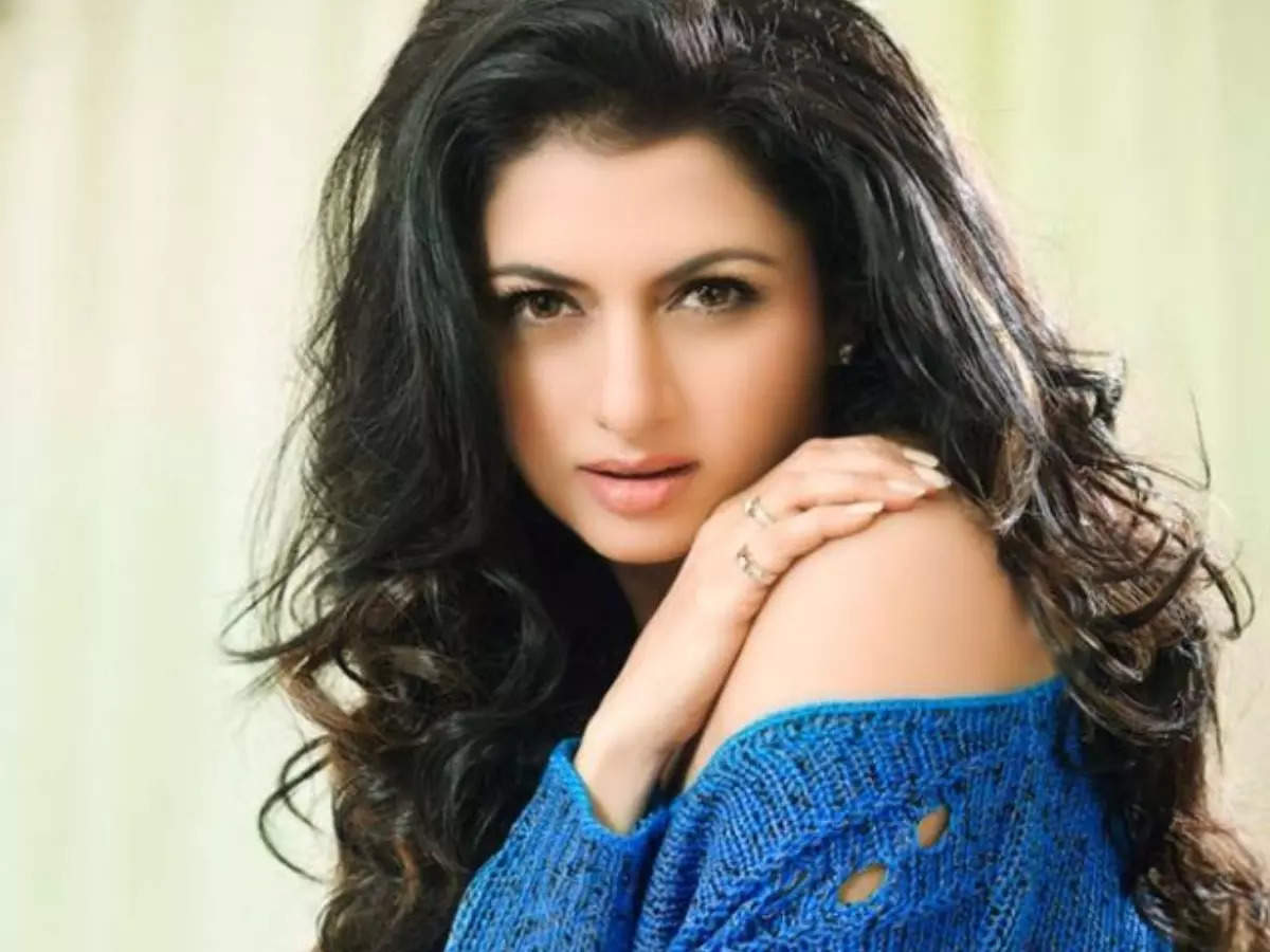 maine pyar kiya actress images