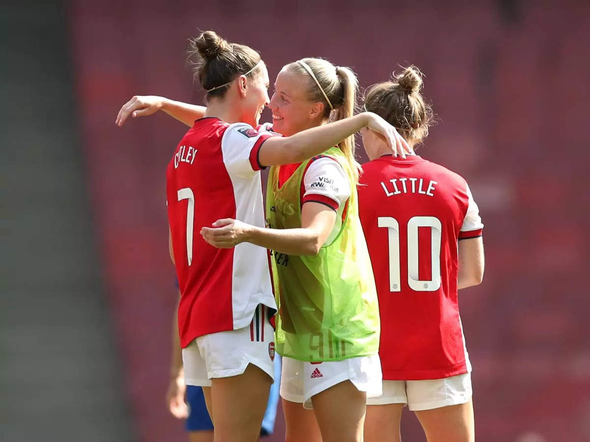 Beth Mead, Vivianne Miedema Among Goals as Arsenal Beat Brighton