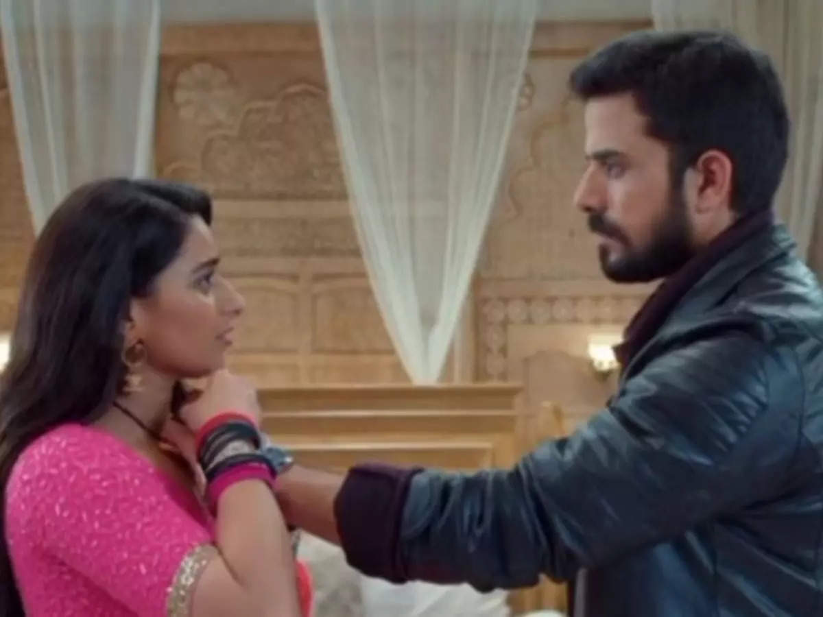 ghum hai kisi ke pyaar mein: Ghum Hai Kisikey Pyaar Meiin, update: Pakhi and Samrat patch up - Times of India