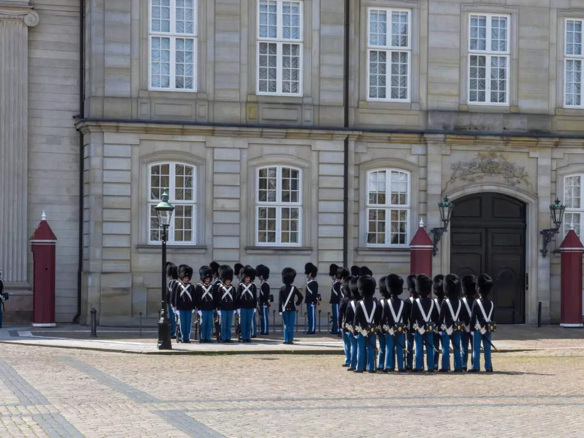 Changing the Guard ceremony is back in London after 18 months