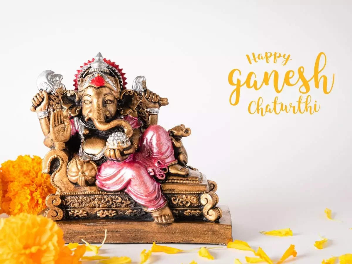 Happy Ganesh Chaturthi 2022: Best Messages, Quotes, Wishes and Images to  share on Vinayaka Chavithi - Times of India