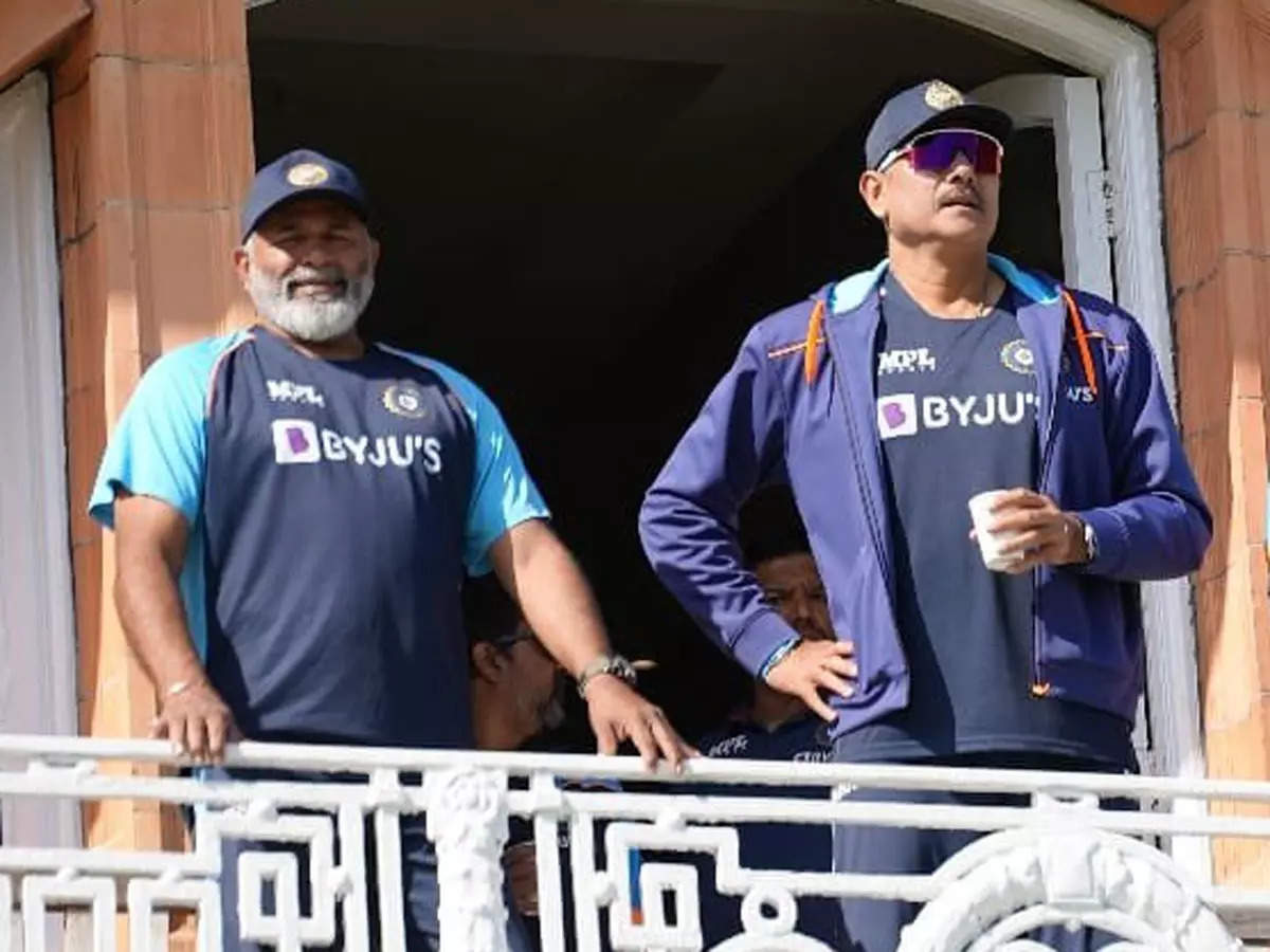 Ravi Shastri and coaching staff may leave UK on Wednesday if RT-PCR results  return negative | Cricket News - Times of India