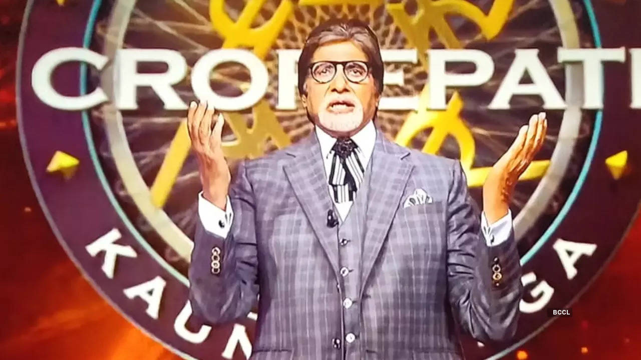 Kaun Banega Crorepati 13: Amitabh Bachchan reveals that ever since he was  operated upon his wrist, nobody can feel his pulse - Times of India