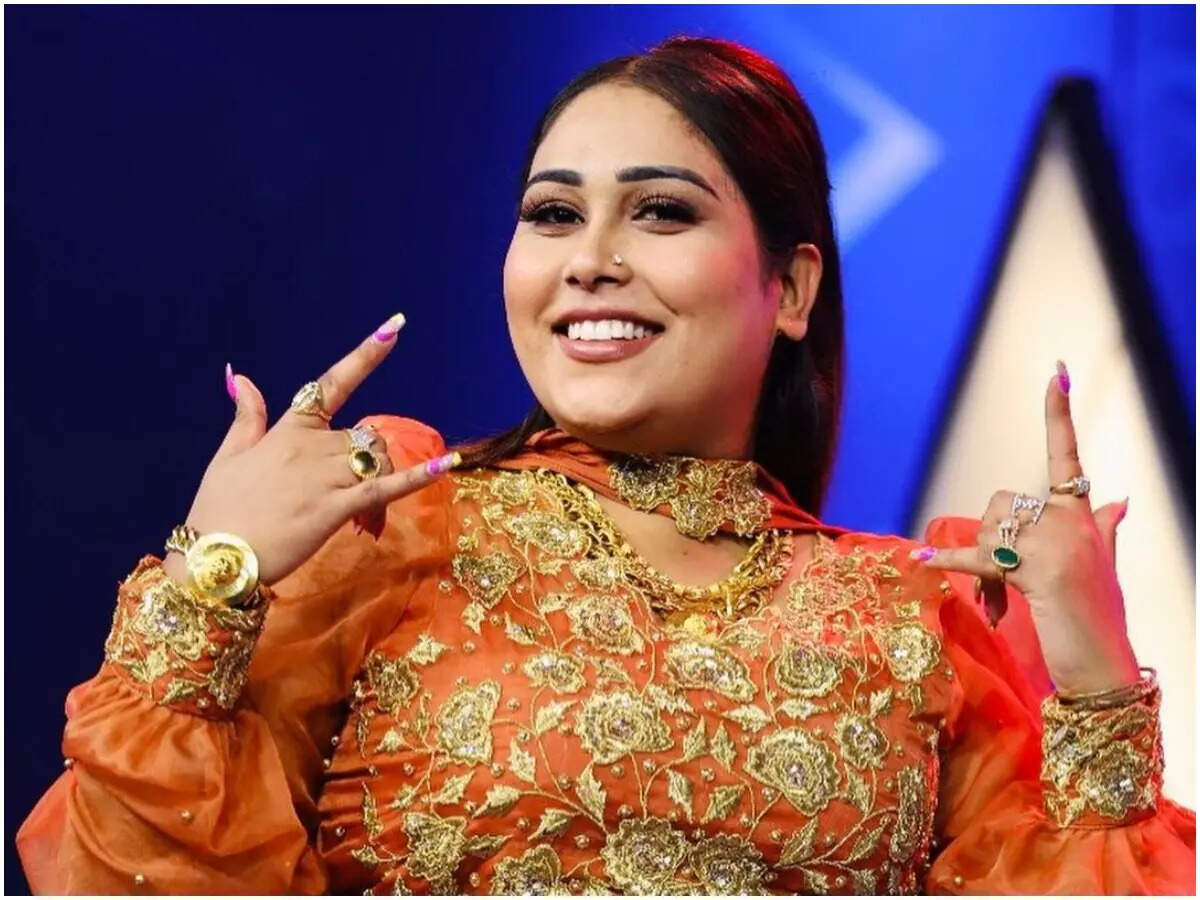Bigg Boss 15: After opting out of Bigg Boss 15 following panic attacks, Afsana Khan agrees to get locked up again