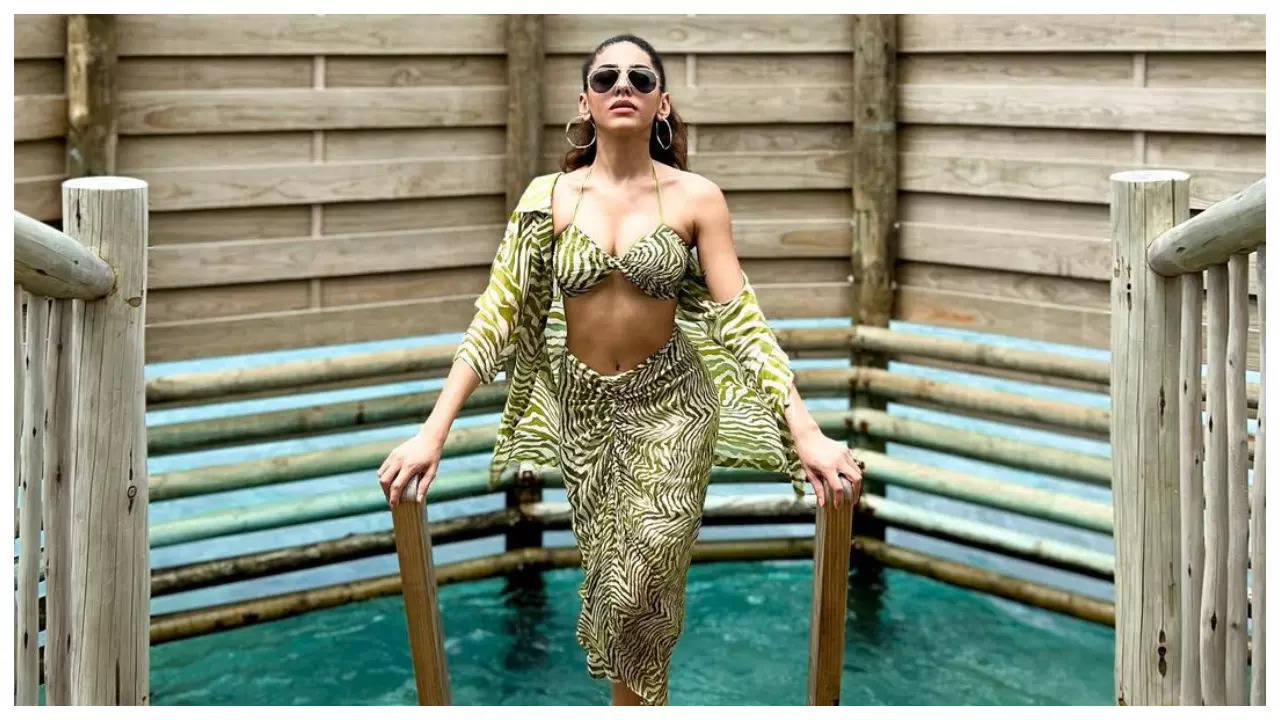 Alaya F turns up the heat on Instagram in her animal-print bikini, see pics