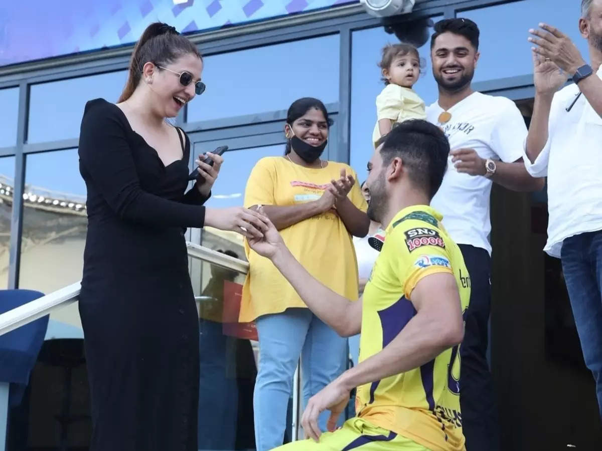 Cricketer Deepak Chahar 'bowls his maiden over', proposes to girlfriend Jaya in the stadium | Off the field News - Times of India