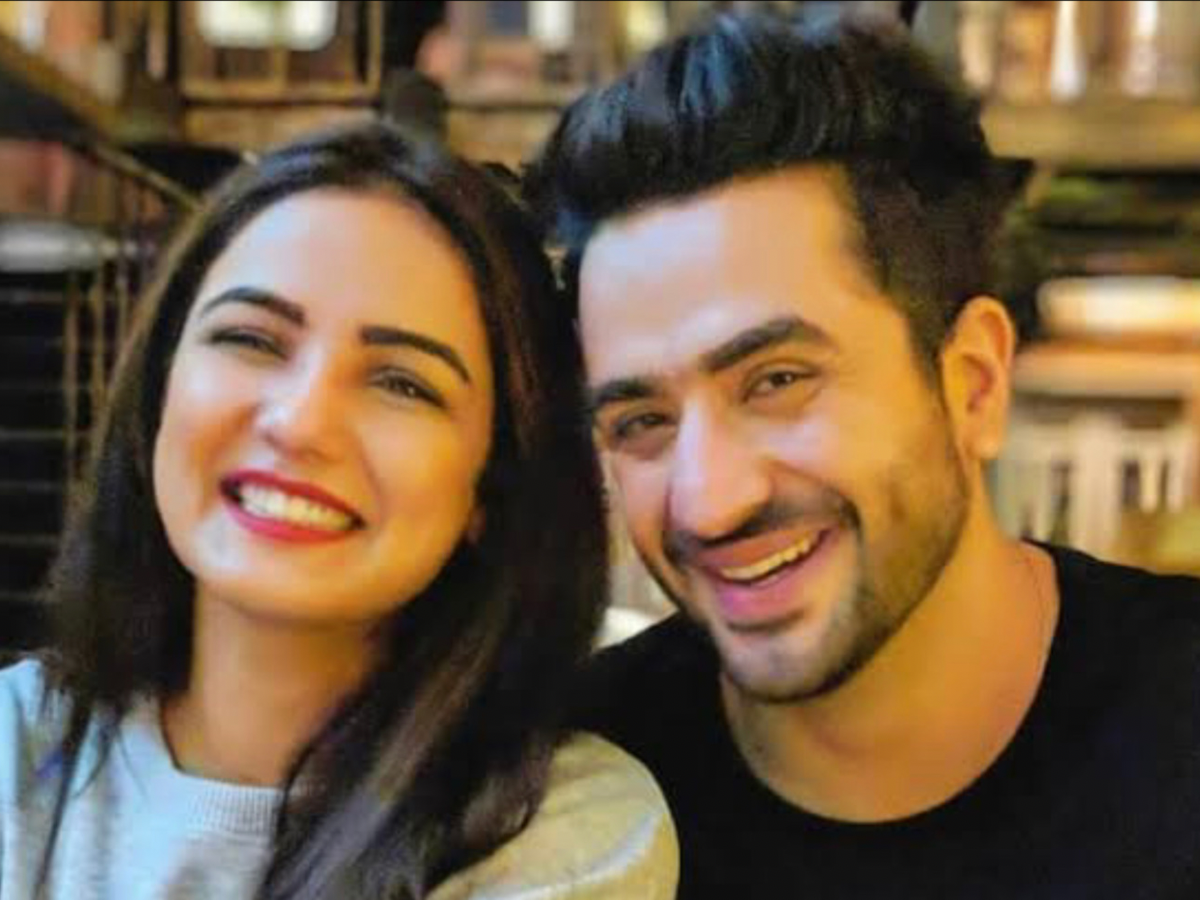 aly goni: Jasmin Bhasin gets happy after having her favourite dish, Aly  teases her and says 'Itna khush toh tu mujhe dekh kar nahi hui' - Times of  India