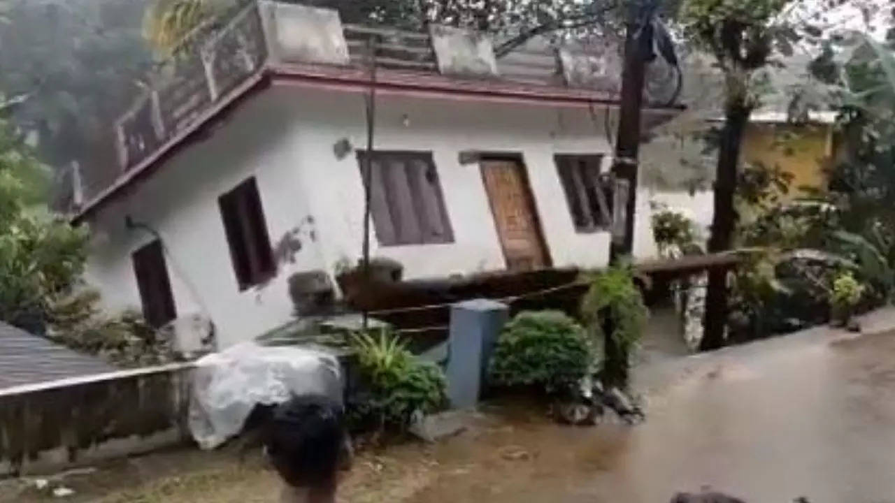 Kerala rains House gets washed away in river in Kottayam
