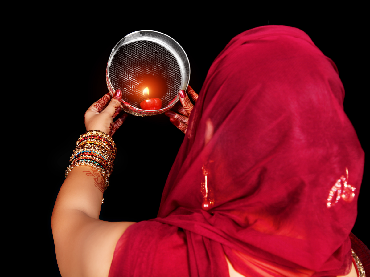Happy Karwa Chauth 2022: Top 50 Wishes, Messages and Quotes to ...