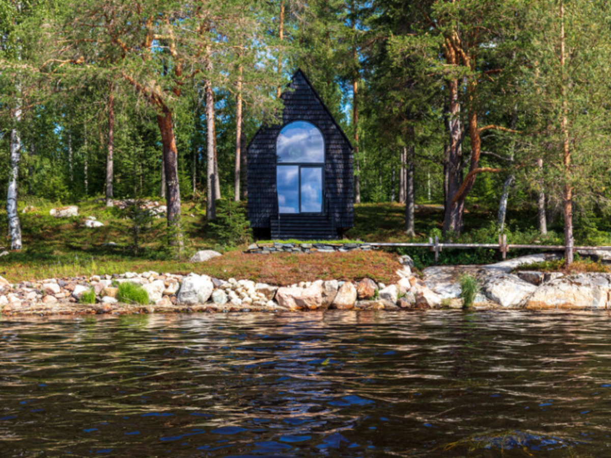 Filmmaker's Hut—a secluded hideaway by a river in Finland