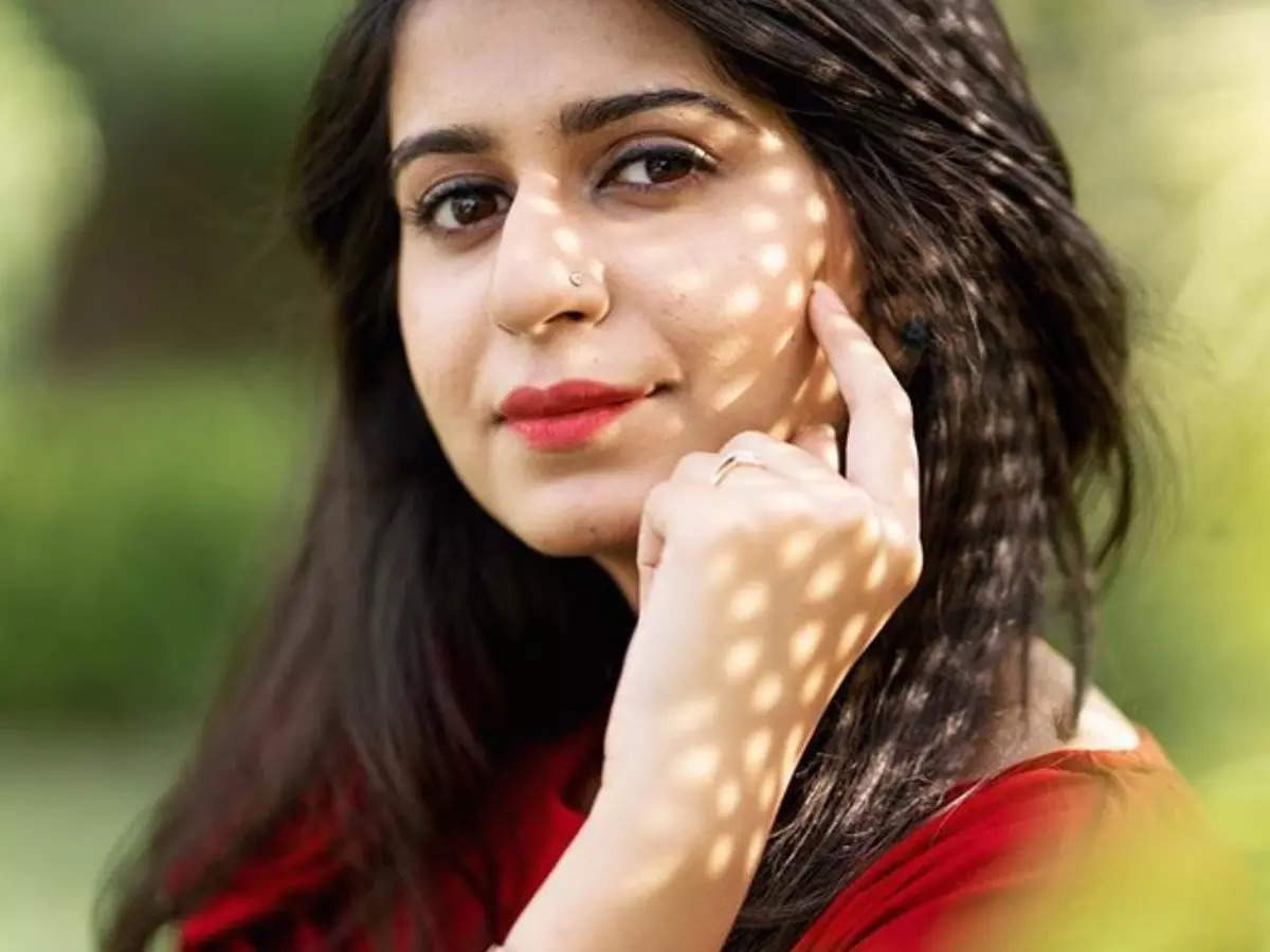 1200px x 900px - Kinjal Dave feels overwhelmed to see her family's hospitality on returning  from the US tour | Gujarati Movie News - Times of India