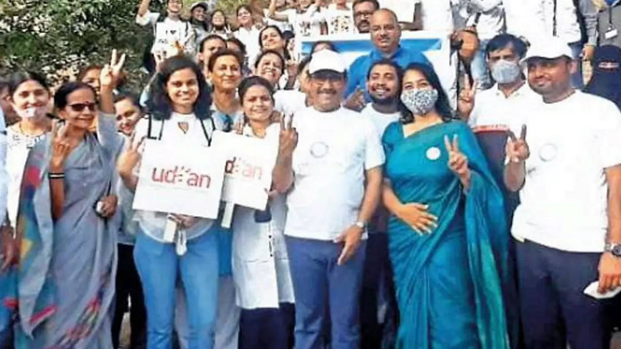 Maharashtra health minister Rajesh Tope with Udaan volunteers after a trek with type -1 diabetes children on Sunday