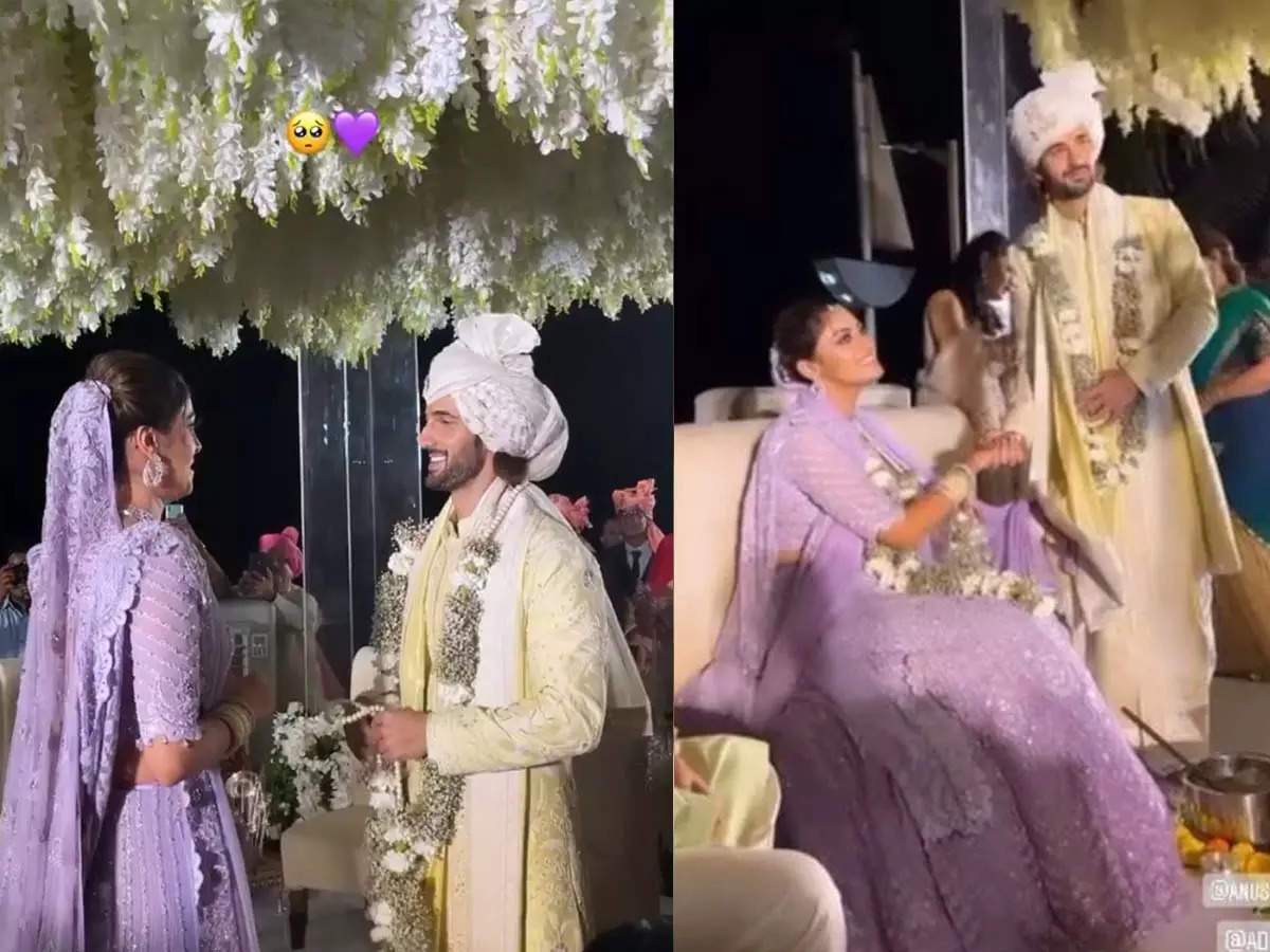 Aditya Seal and Anushka Ranjan are married: Inside pictures from the wedding  ceremony | Hindi Movie News - Times of India