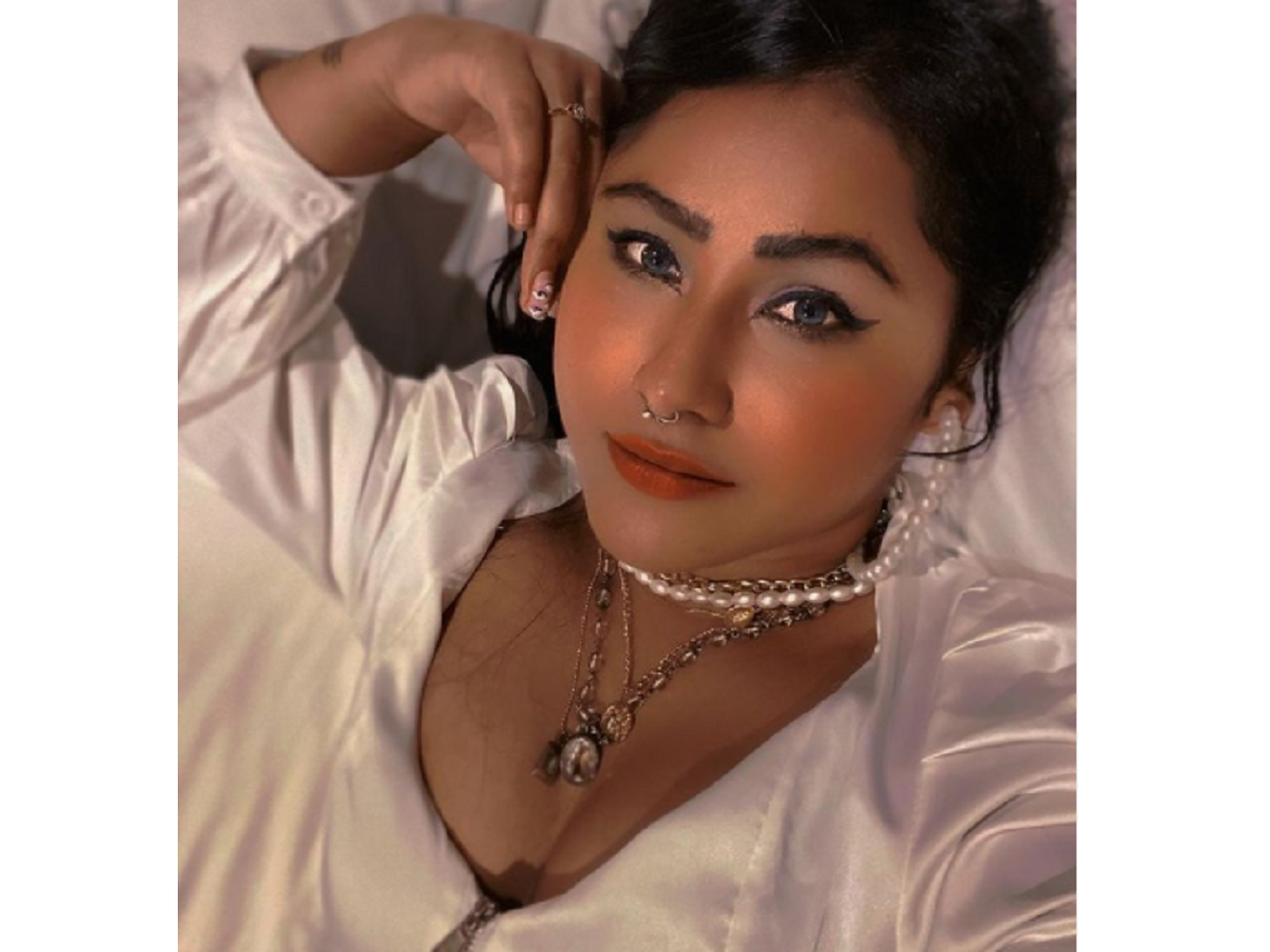 Ranveer Singh rocks a pearl necklace in his latest Instagram post  -Telangana Today