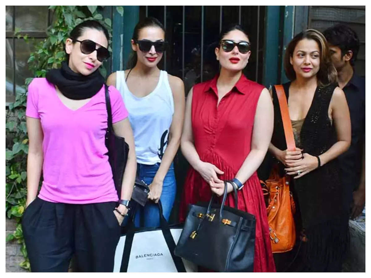 Inside Photos: Kareena Kapoor Khan celebrates Thanksgiving with sister  Karisma Kapoor and BFF Malaika Arora | Hindi Movie News - Times of India