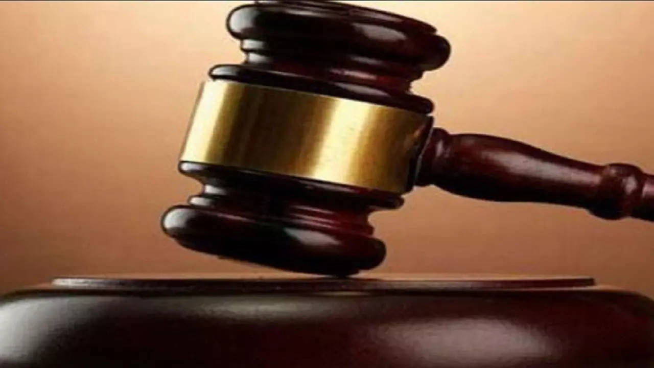 The judge slapped the accused with a fine of Rs 25,000 in a cheating and conspiracy case after noting that he filed the bail plea for the eleventh time without there being any change in circumstances. (Representational image)