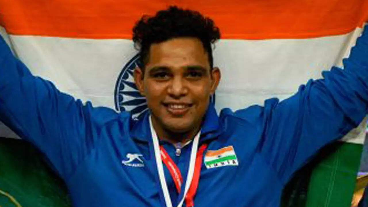 Commonwealth Weightlifting Championships: Ajay Singh wins gold, qualifies  for Birmingham 2022 | More sports News - Times of India
