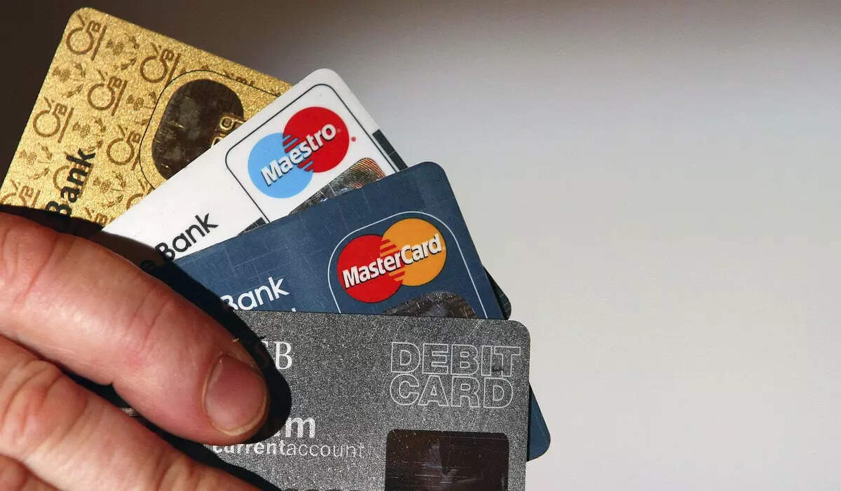 Decoded in charts: What is fuelling India's credit card splurge despite the  rise of UPI payments? - Times of India