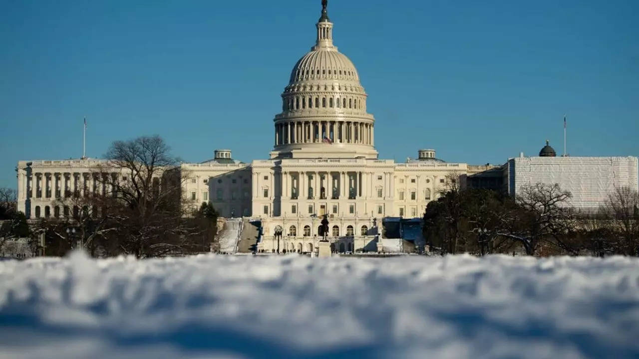 Washington, DC could see up to 3 inches of snow, while parts of Maryland are likely to get 1 to 5 inches. (AP photo)