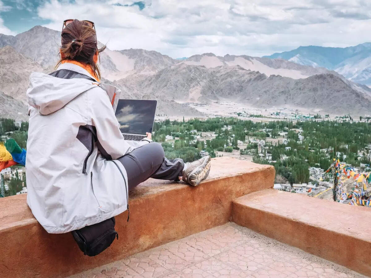 भारतातील सर्वात प्रसिद्ध आकर्षणे जी आमच्या लक्ष देण्यास पात्र आहेत!