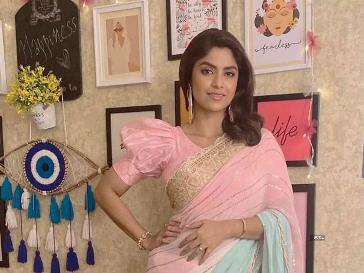 Sayantani Ghosh: Sad my show is going off air, but looking forward to a new  beginning: Sayantani Ghosh on Tera Yaar Hoon Main ending | - Times of India