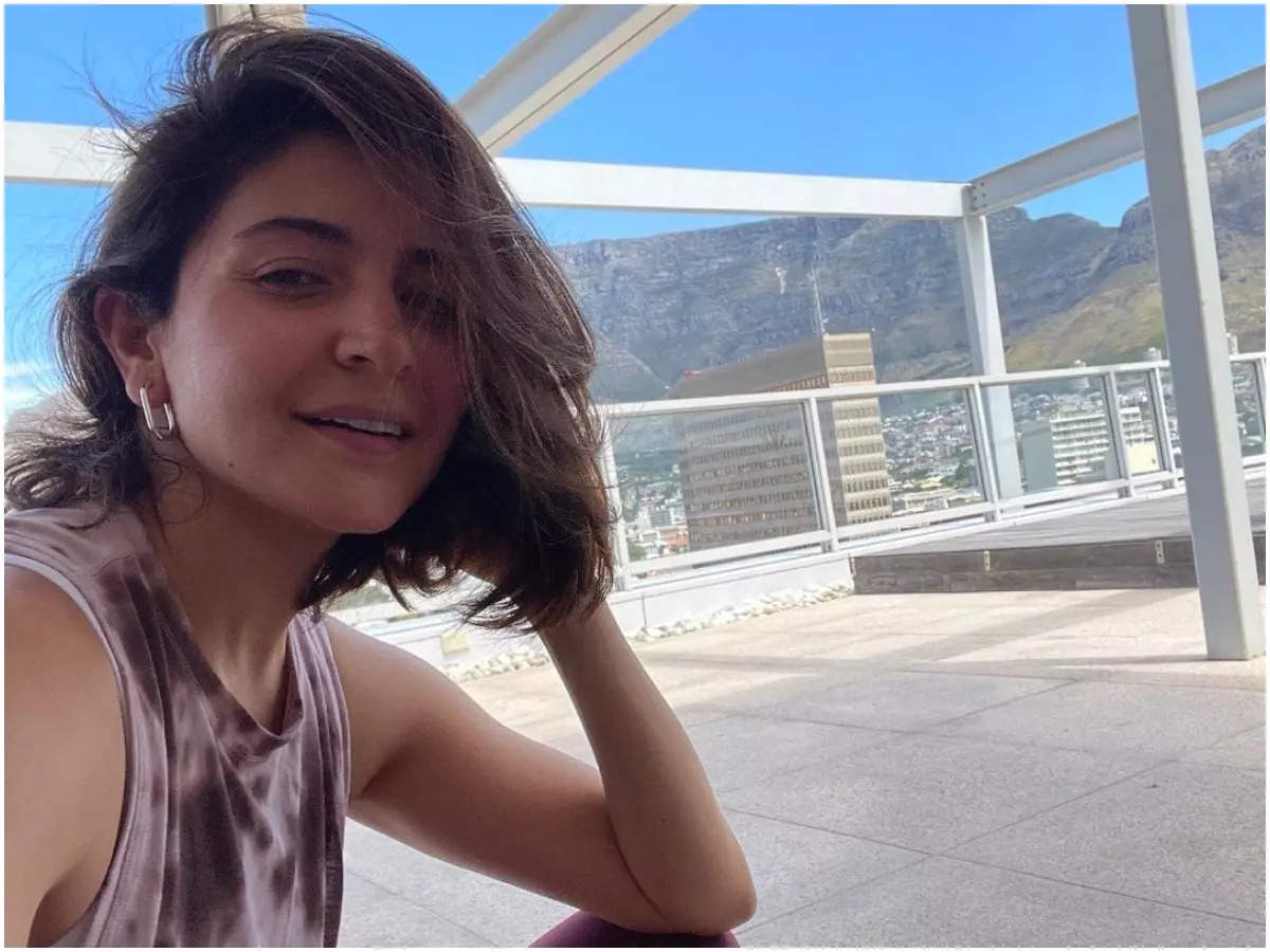 Anushka Sharma's Sporty Look Is Low-Key Yet Fabulous