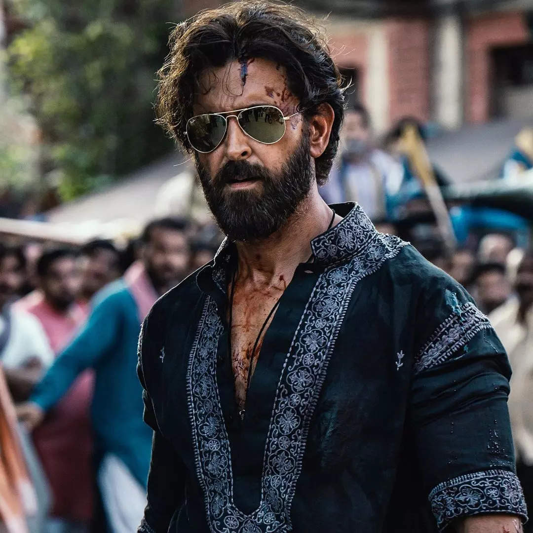 Hrithik Roshan's Vikram Vedha First Look: Hrithik Roshan treats fans to his  rugged first look as Vedha on his birthday | - Times of India