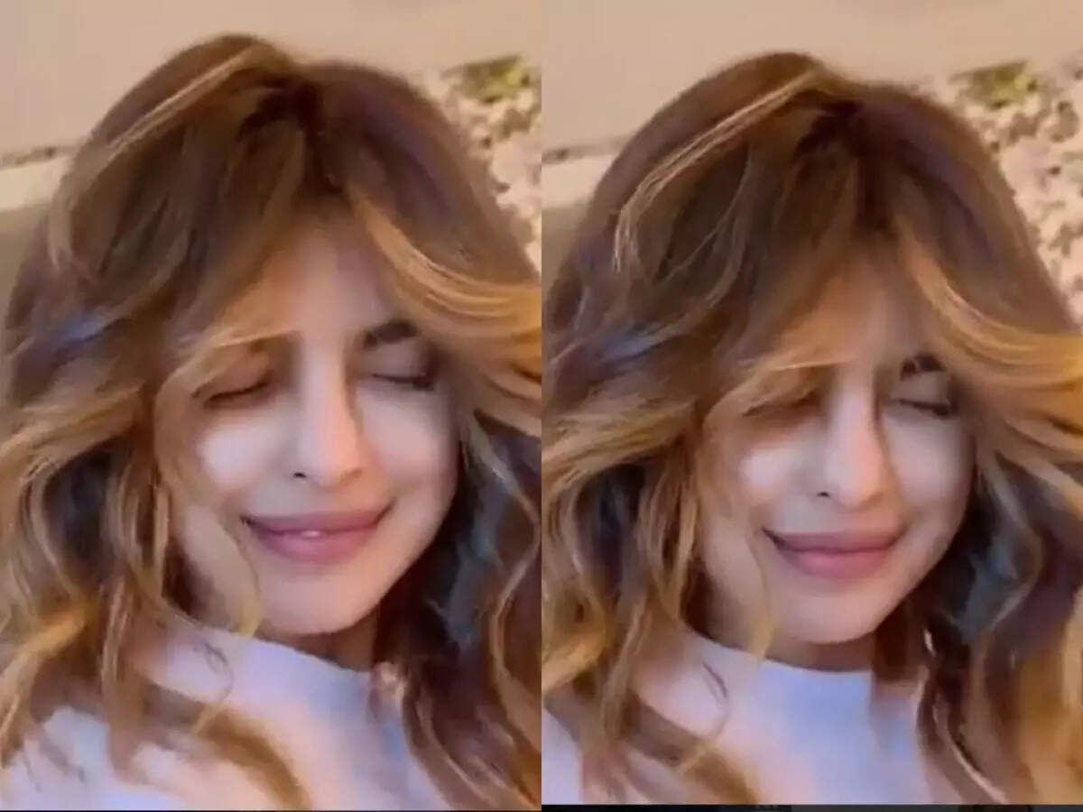 Priyanka Chopra gets a New Year's makeover, shows off her highlights while trying to nail the hair flip-WATCH | Hindi Movie News - Times of India Priyanka Chopra gets a New Year's makeover, shows off her highlights while trying to nail the hair flip-WATCH | Hindi Movie News - Times of India