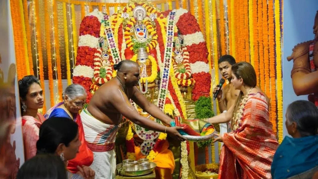 Andhra Pradesh: Devotees throng Dokiparru Sri Venkateswara Swamy ...