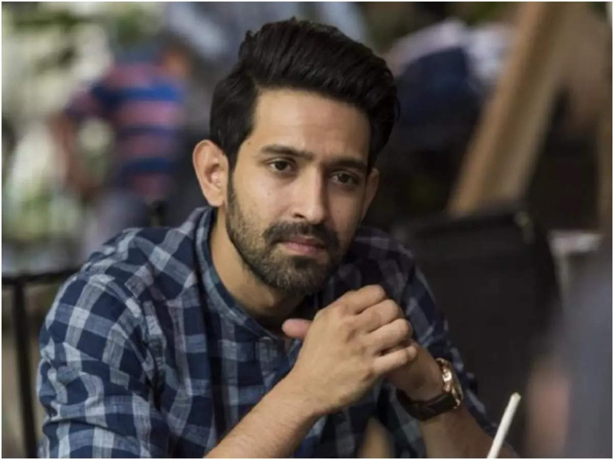 Vikrant Massey uses tough words to criticise Indian cricket team, ends up facing backlash from fans | Hindi Movie News - Times of India