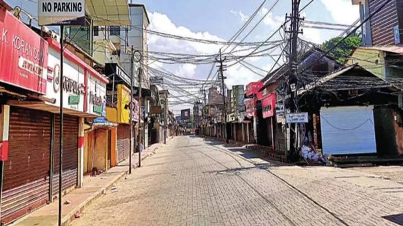The buzzing SM Street in Kozhikode was bereft of crowds following the imposition of lockdown on Sunday