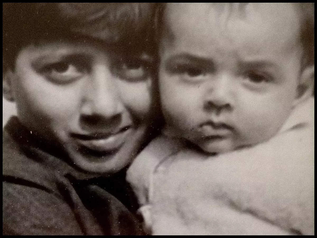 Sunny Deol shares adorable childhood picture to mark Bobby Deol's birthday  | Hindi Movie News - Times of India