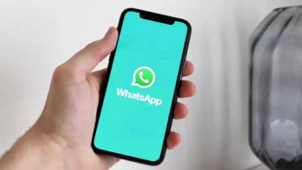 whatsapp-request-your-account-information-feature