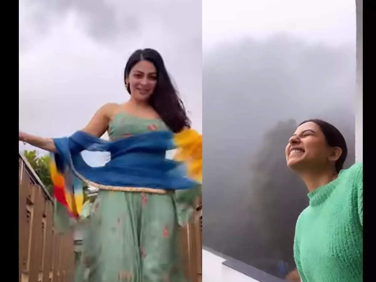 Nerru Bajawa Xxx - Neeru Bajwa and Sargun Mehta will not let the rain dampen their spirits and  these videos are proof | Punjabi Movie News - Times of India