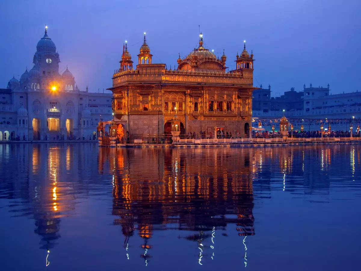 Best Beautiful Place In Night: 8 places in India that turn more beautiful at night! | Times of India Travel