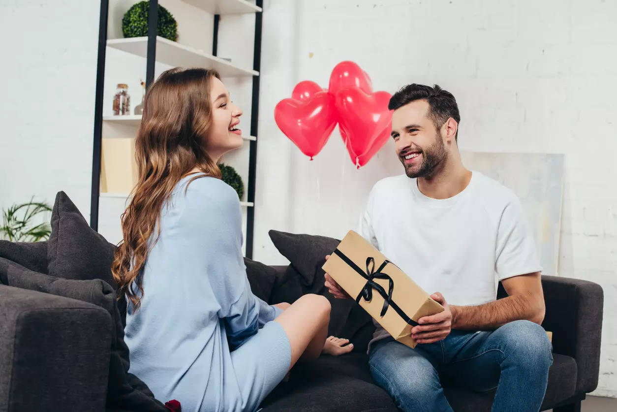 Valentines Day 2022: Gift ideas for your Man - Times of India