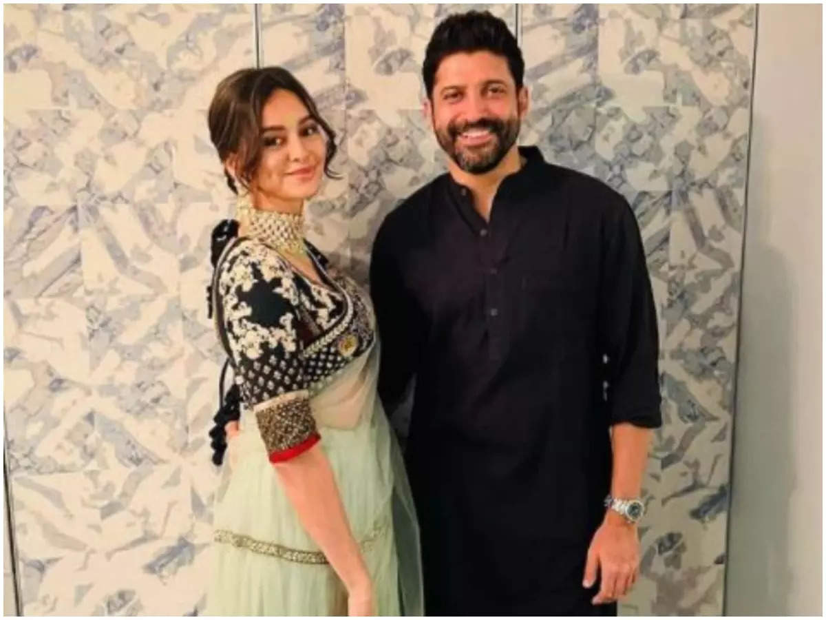 Are Farhan Akhtar and Shibani Dandekar having a Maharashtrian wedding before February 21? Here&#39;s what we know | Hindi Movie News - Times of India