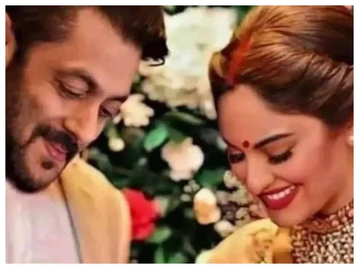 Sonakshi Sinha reacts to fake marriage photo with Salman Khan that went  viral on the internet | Hindi Movie News - Times of India
